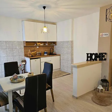Nur Apartment